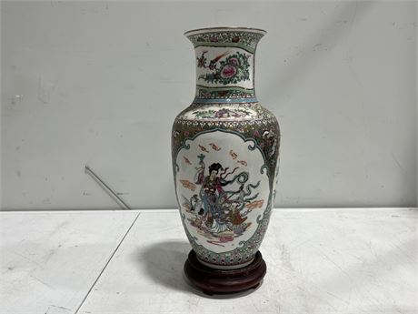 HAND-PAINTED CHINESE VASE (18”)