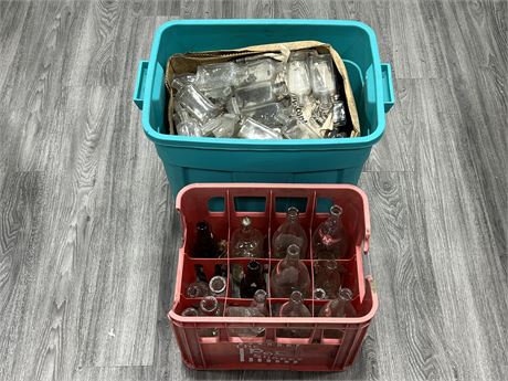 CRATE OF VINTAGE APOTHECARY BOTTLES & POP SHOPPE CRATE W/MISC BOTTLES