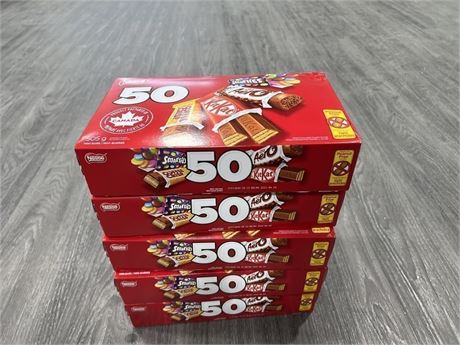 5 PACKS OF 50 ASSORTED SMALL CANDY BARS