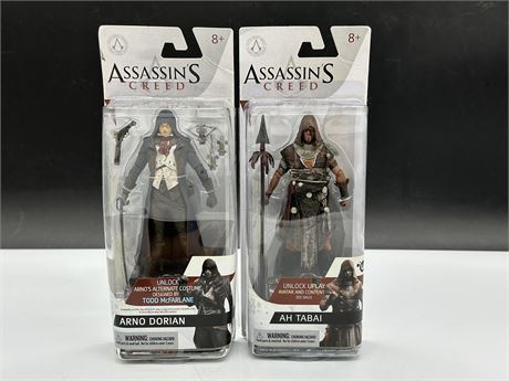 2 NEW ASSASSINS CREED FIGURINES W/GAME PLAY ACCESS