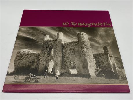 U2 - THE UNFORGETTABLE FIRE - NEAR MINT (NM)