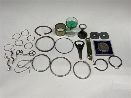 LOT OF VINTAGE JEWELRY & COLLECTABLES (Some Mexican silver)