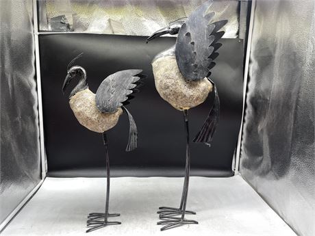 2 FOLK ART GARDEN BIRDS LARGEST 26”