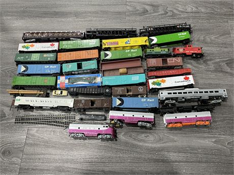 LOT OF MISC TRAINS