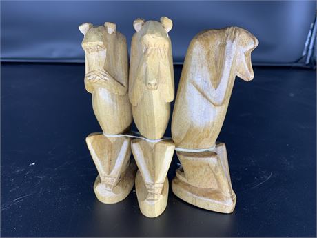 GENUINE BESMO HAND CARVED FIGURES