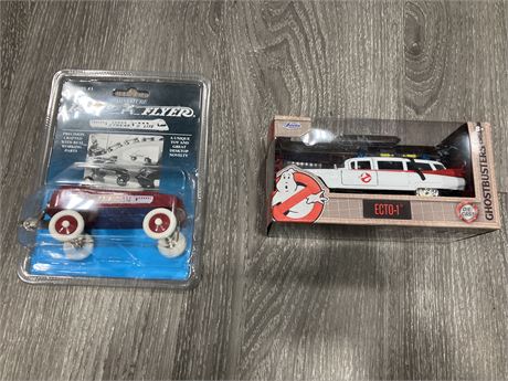 GHOSTBUSTERS ECTO-1 METAL DIE CAST CAR AND MINIATURE RADIO FLYER