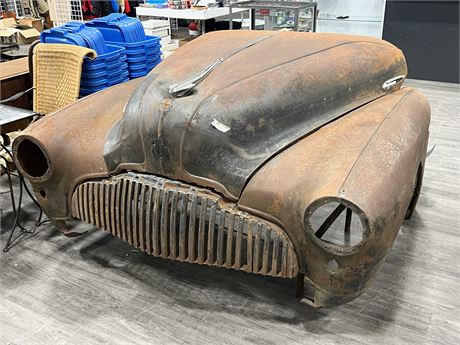 1942 BUICK FRONT END - 69”Lx72”Wx40”H WHEN ASSEMBLED