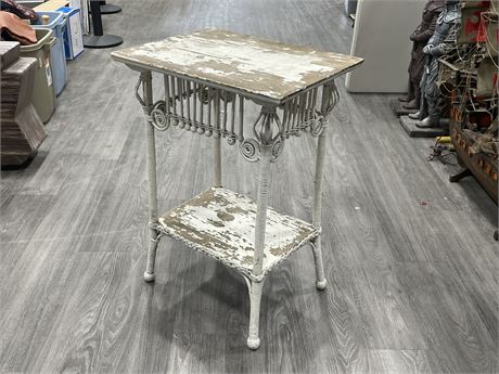 DISTRESSED WICKER STYLE TABLE (20”x16”x28”)