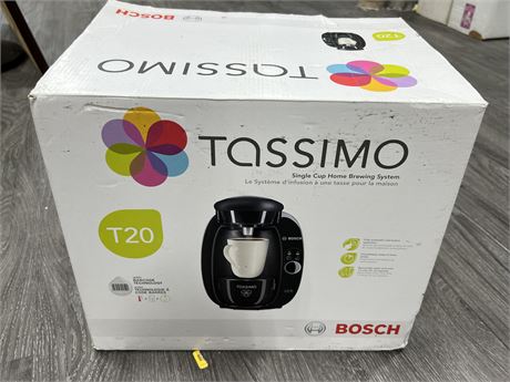 TASSIMO SINGLE CUP HOME BREWING SYSTEM - LIKE NEW