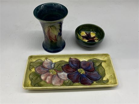 3 MOORCROFT PIECES (Plates is 8” long)