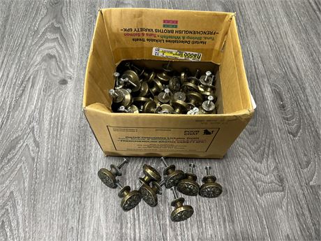 47 VINTAGE SOLID HEAVY BRASS KNOBS