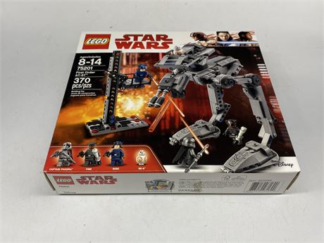 FACTORY SEALED LEGO STAR WARS 75201