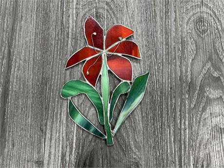 DECORATIVE STAINED GLASS FLOWER - 8”