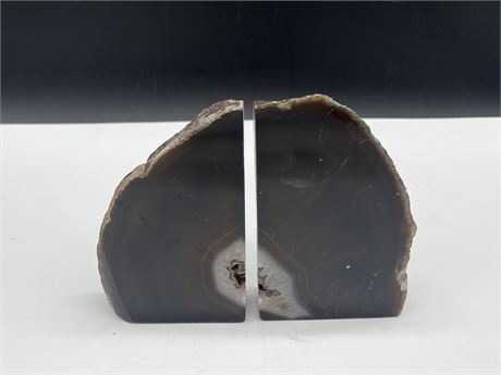 PAIR OF AGATE BOOKENDS - 6”