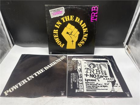 TOM ROBINSON BAND - POWER IN THE DARKNESS 2LP W/ OG INNER SLEEVE - EXCELLENT (E)