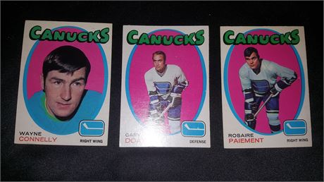 3 MINT CANUCKS 1971/72 CARDS