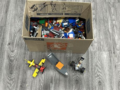 BOX OF ASSORTED LEGO