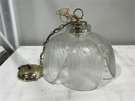 1970s GLASS FLORAL SHADE PENDANT FIXTURE (15” wide)