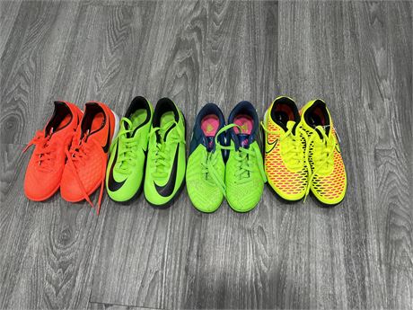 4 BRAND NEW PAIRS OF NIKE & ADIDAS YOUTH SIZED CLEATS - ASSORTED LOW SIZED YOUTH