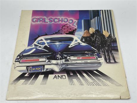 GIRLSCHOOL - HIT AND RUN - EXCELLENT (E)