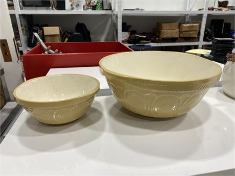 2 GRIPSTAND T.G. GREEN BOWLS MADE IN ENGLAND 12” & 8”