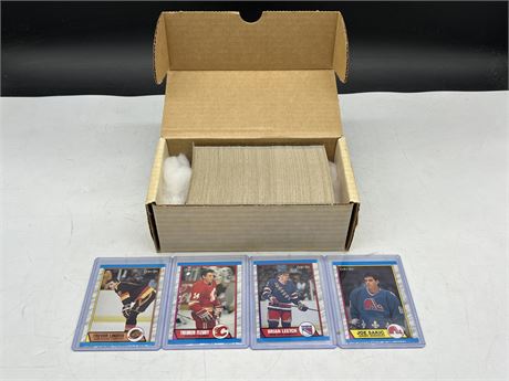1989/90 OPC NHL COMPLETE SET #1-330 - GREAT CONDITION
