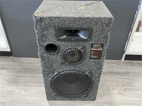 LINEAR PHASE STUDIO MONITOR 8812 (27” tall)