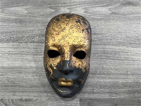 VENETIAN DARKNESS MASK - HAND CRAFTED IN ITALY - 10” LONG