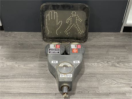 VINTAGE DOUBLE HEAD PARKING METER AND TRAFFIC SIGN (18”X16”)