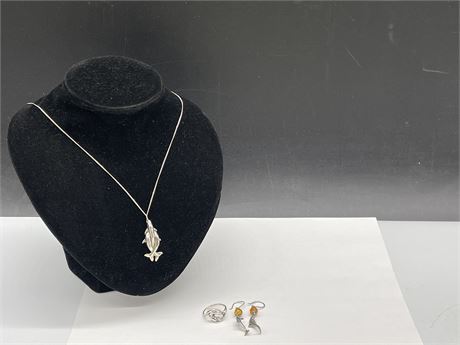 925 SILVER DOLPHIN RING, NECKLACE & EARRINGS W/ AMBER