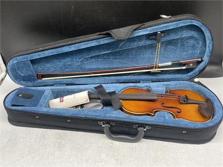 VIOLIN IN CASE WITH BOW