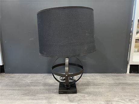 BLACK METAL SPHERE LAMP W/ BLACK SHADE 21” TALL