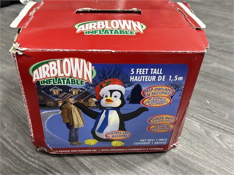 AIRBLOWN 5FT INFLATABLE XMAS PENGUIN