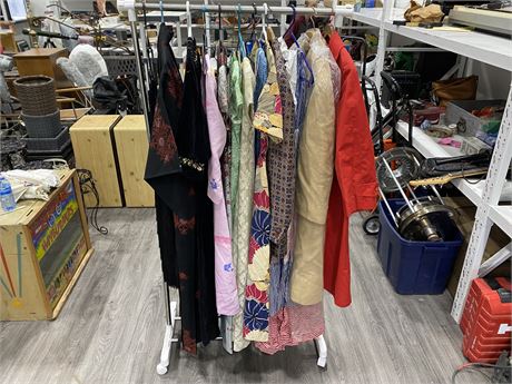 VINTAGE CLOTHING, COSTUMES, LINENS & RACK