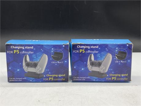 2 PS5 CHARGING STANDS