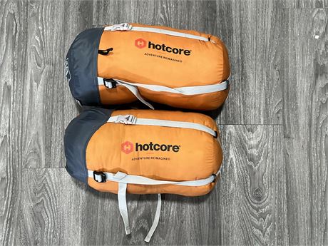 2 HOTCORE SLEEPING BAGS (-10 CELSIUS)