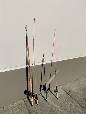4 FISHING RODS WITH REELS