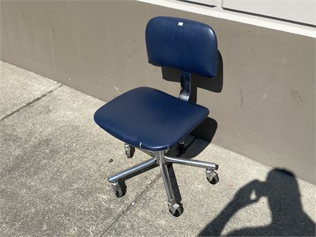 MCM BLUE AND CHROME RECLINING CHAIR