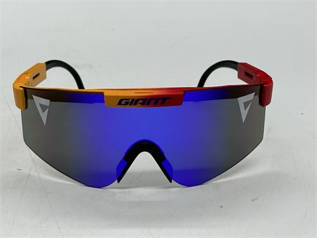 NEW GIANT CYCLING GLASSES
