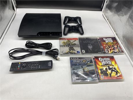 PLAYSTATION 3 COMPLETE W/CONTROLLERS & 5 GAMES (Works)