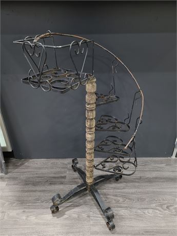 WROUGHT IRON STAIR CASE PLANT STAND