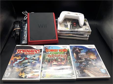 WII MINI CONSOLE WITH GAMES - TESTED AND WORKING