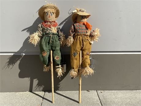 2 HALLOWEEN SCARE CROWS (61” TALL)