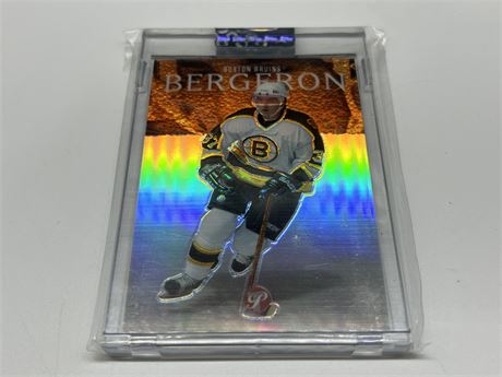 2003/04 TOPPS PATRICE BERGERON ROOKIE REFRACTOR #302/499 IN SEALED CASE