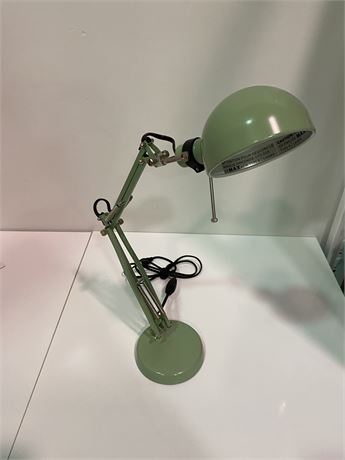 METAL GREEN DESK LAMP