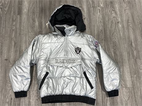 VINTAGE REVERSIBLE RAIDERS PRO-PLAYER PUFFER JACKET - YOUTH L