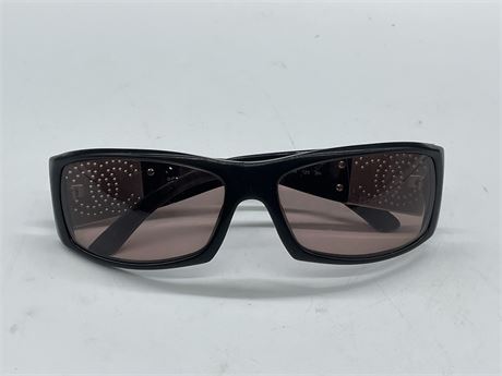 2005 CHANEL SUNGLASSES (MADE IN ITALY) MODEL 5118