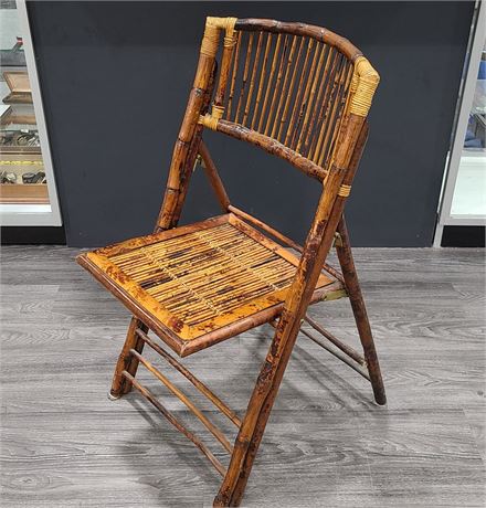 ANTIQUE BAMBOO FOLDING CHAIR (35"tall)