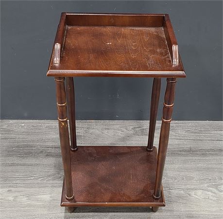 SMALL SIDE TABLE (14.5"x11.5"Dm-25.5"Height)