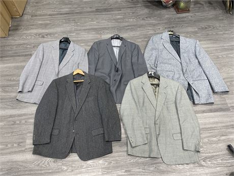 5 SUIT JACKETS - VARIOUS SIZES (See pictures)